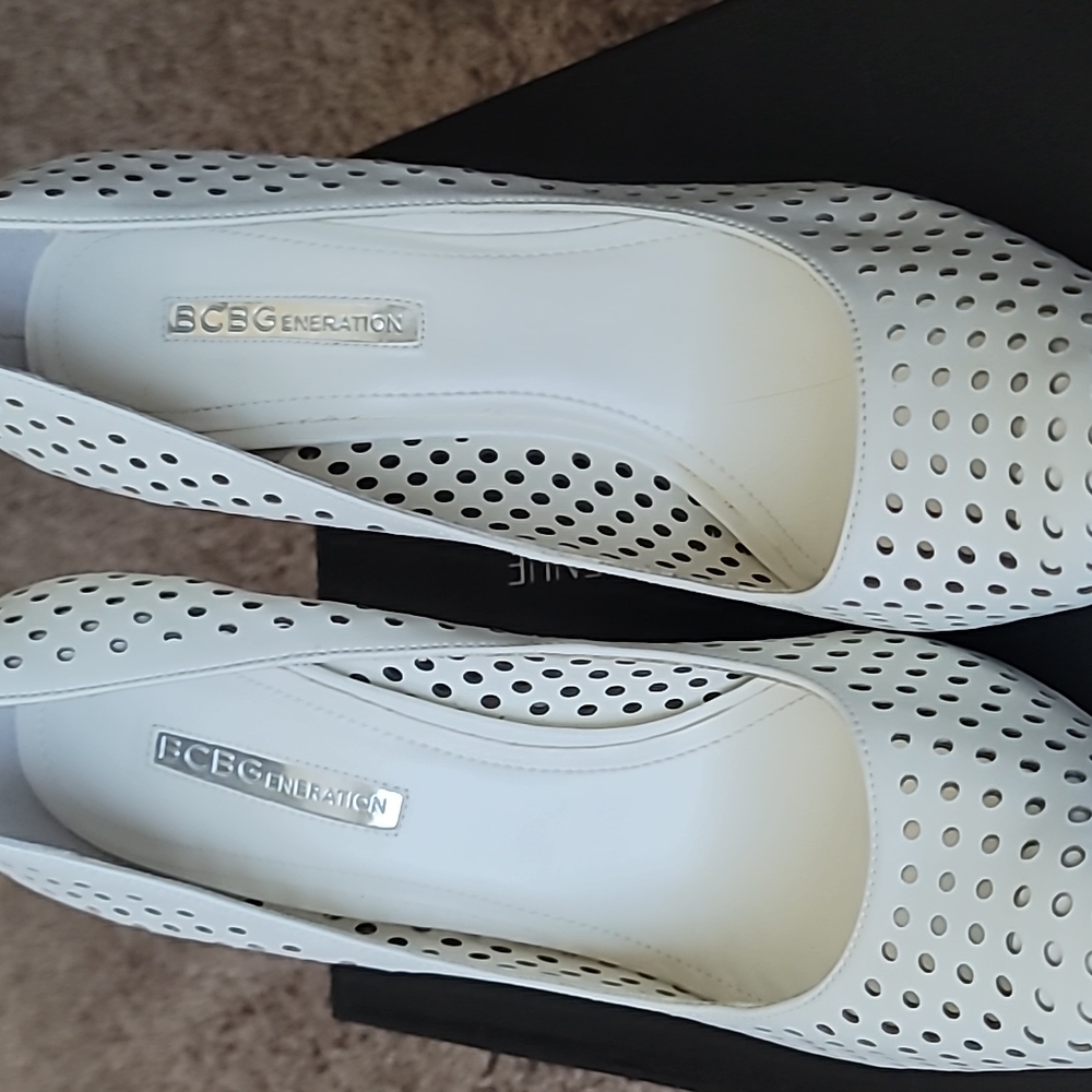 Heels - Picture 2 of 2